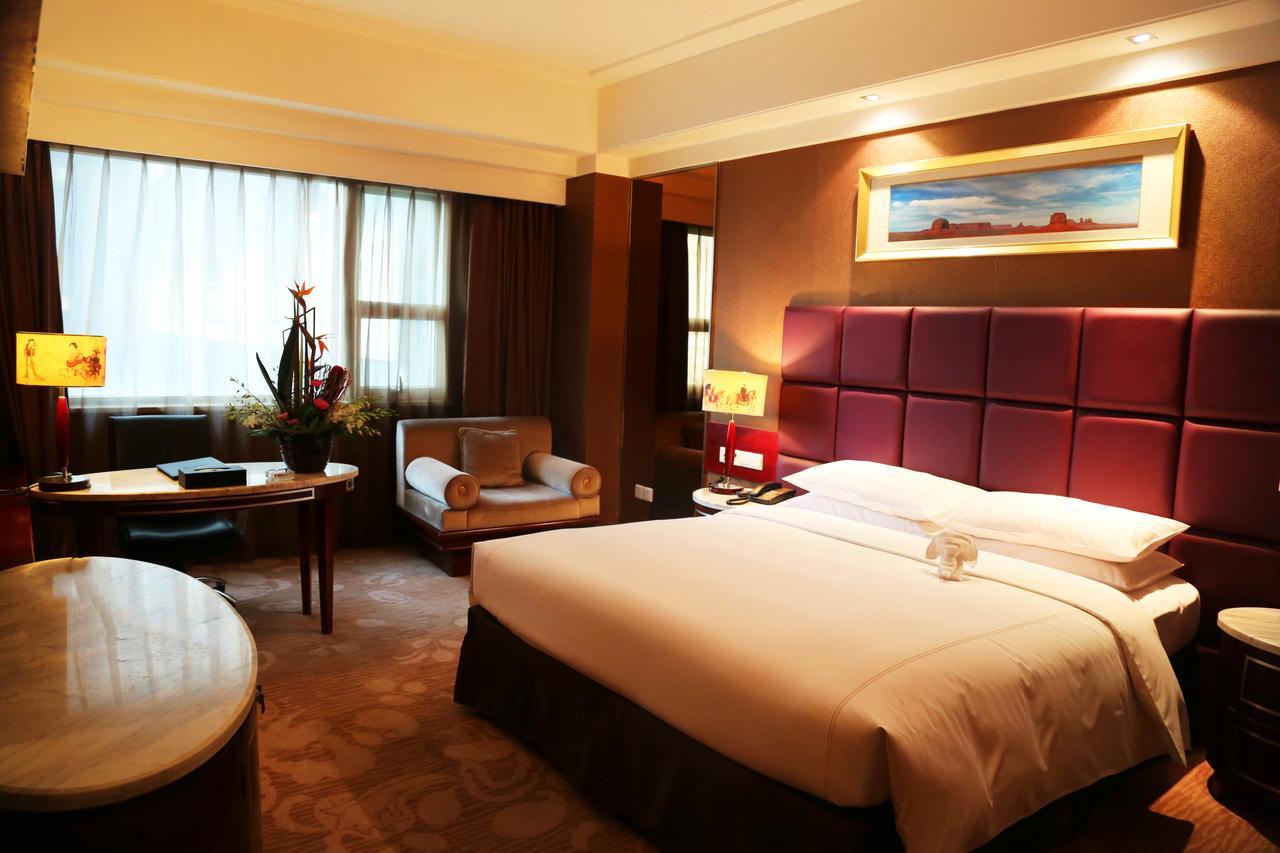 Chengdu Tianyou International Hotel Chengdú Exterior foto